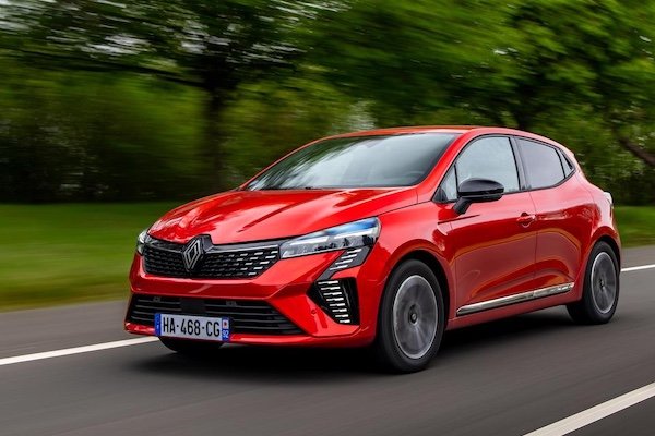 Weakest market in 50 years, Renault Clio #1, Renault 5 #2 in December – Best Selling Cars Blog